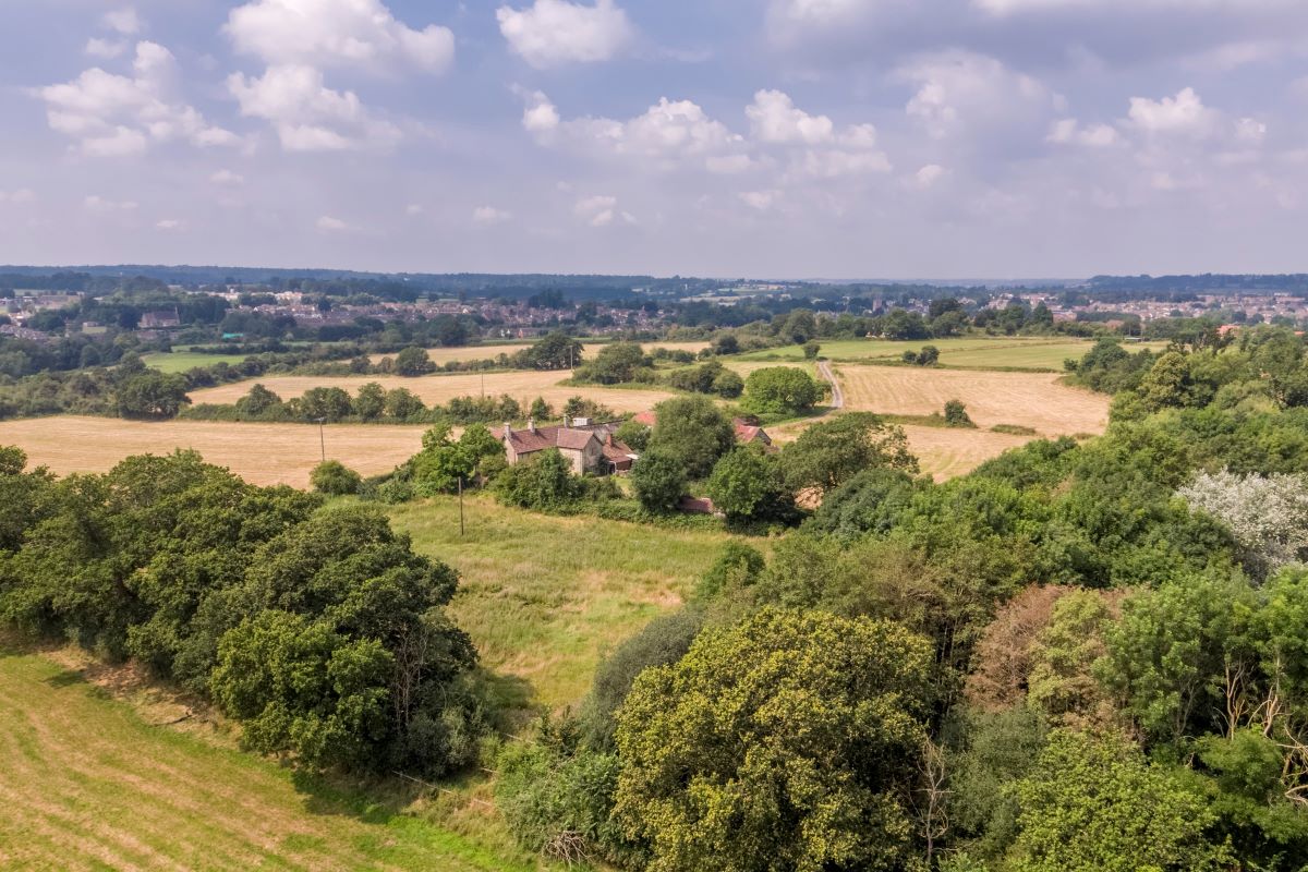 SOLD Lower Sands Farm, Low Lane, Calne, Wiltshire, SN11 8TR Offer