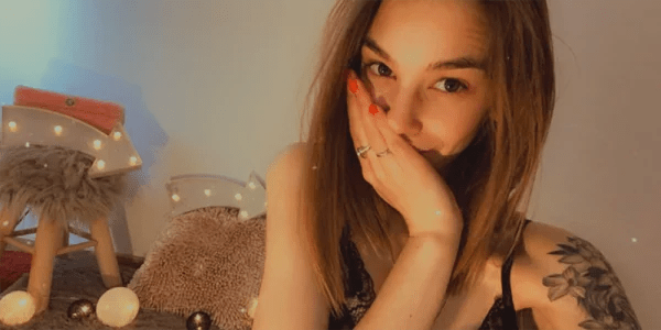 HotFallingDevil - Chaturbate Cam Girl on Webcam.Wiki