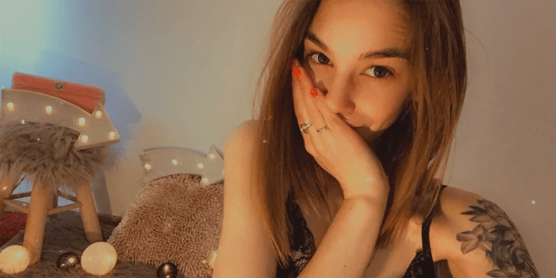 HotFallingDevil - Chaturbate Cam Girl on Webcam.Wiki