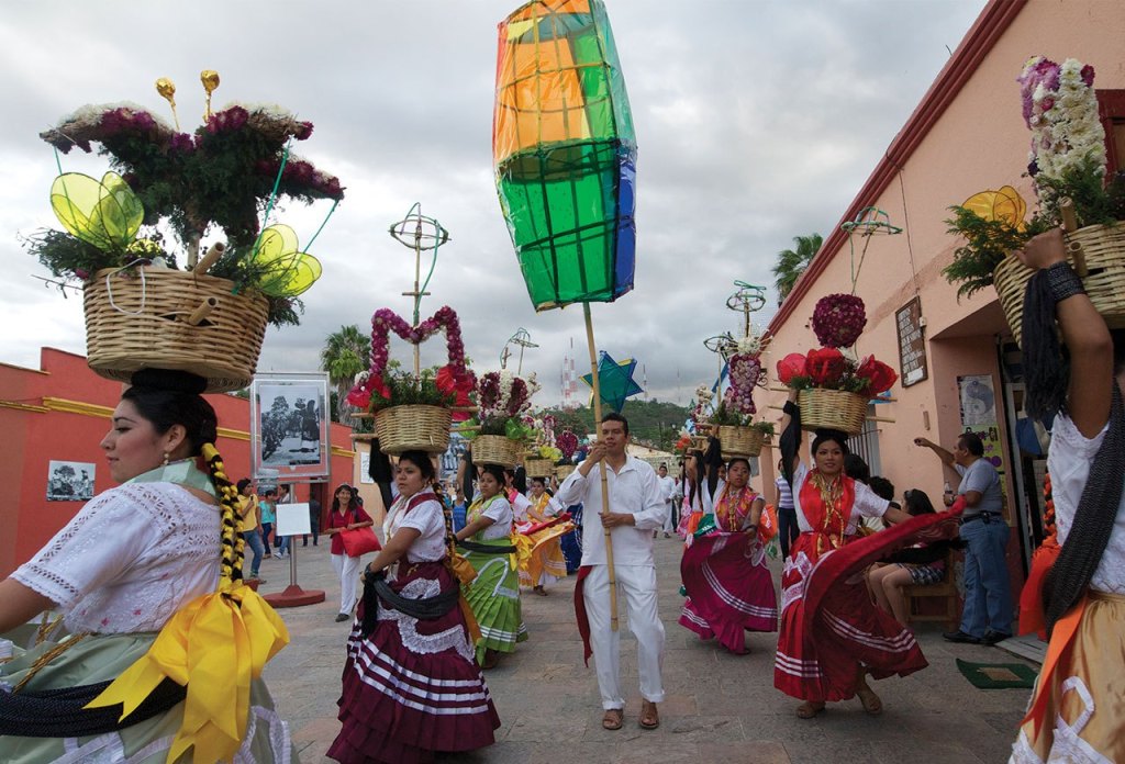 El festival cultural más esperado de Oaxaca la Guelaguetza cams