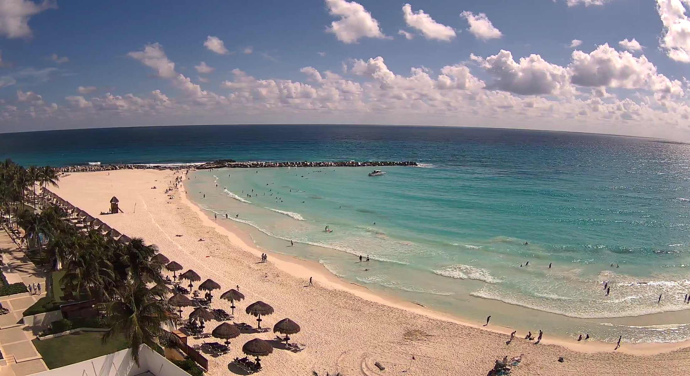 Live Webcams of Beaches and Resorts to Plan Your Vacation Krystal