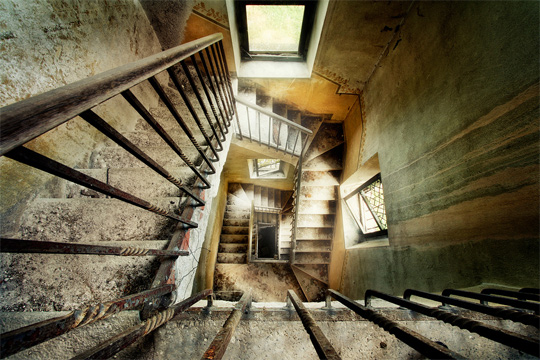 30 Incredible Examples of Urban Decay Photography Web Design Ledger