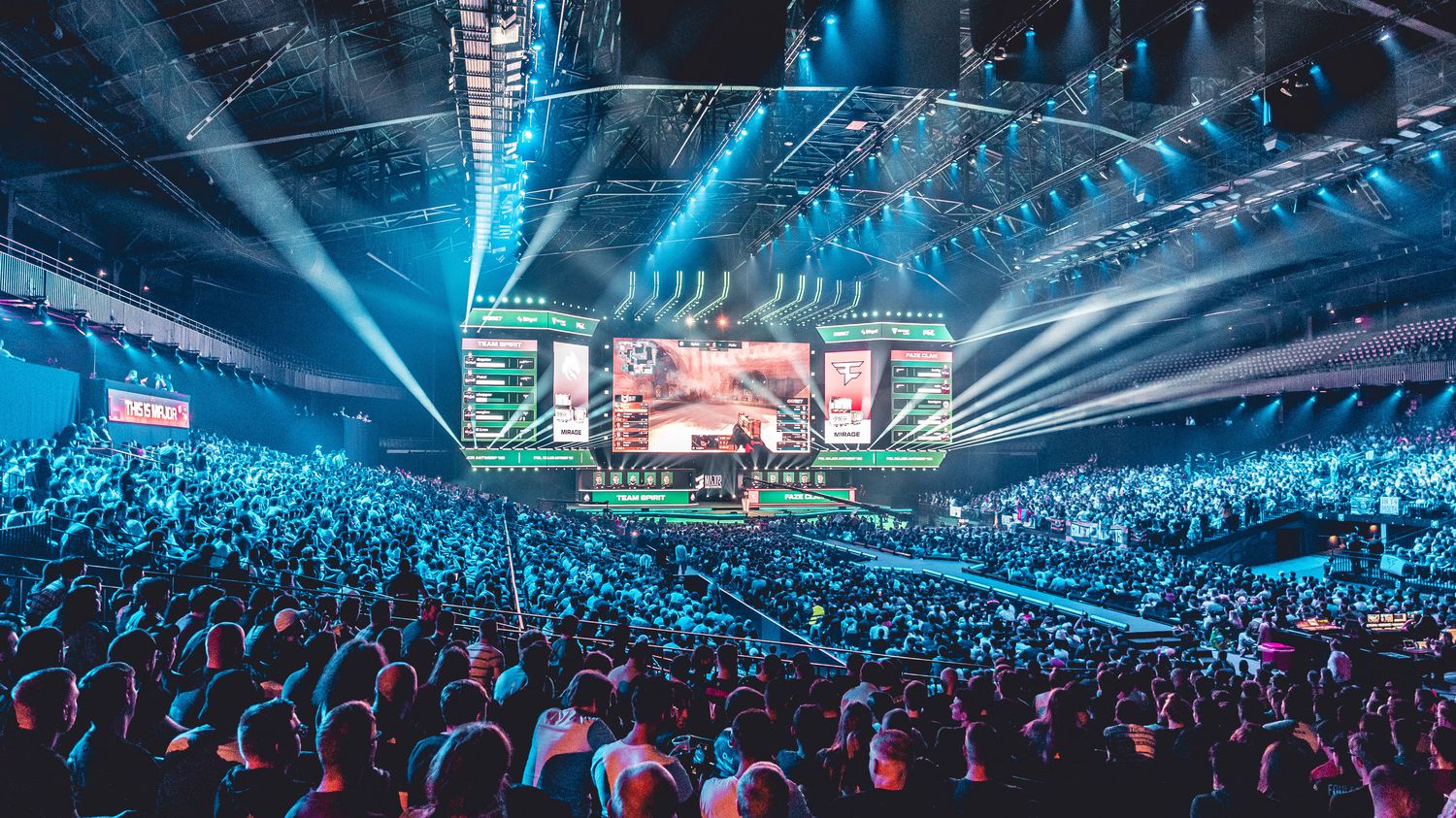 edia France The first CounterStrike competition in France is