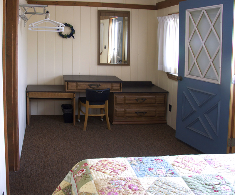 1 Bedroom Cottage 1 By The Sea