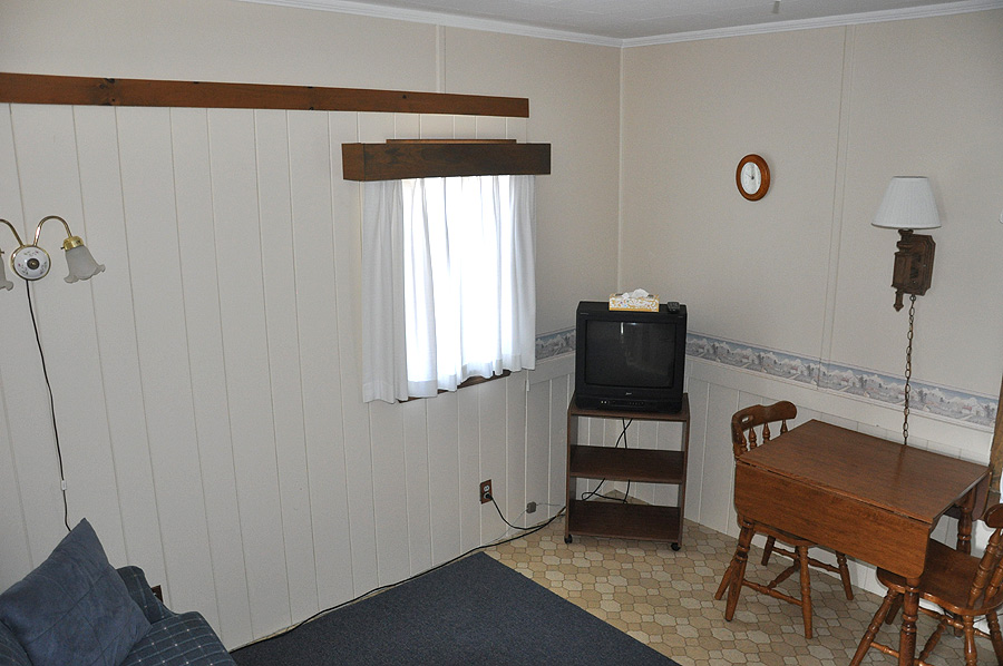 1 Bedroom Cottage 1 By The Sea