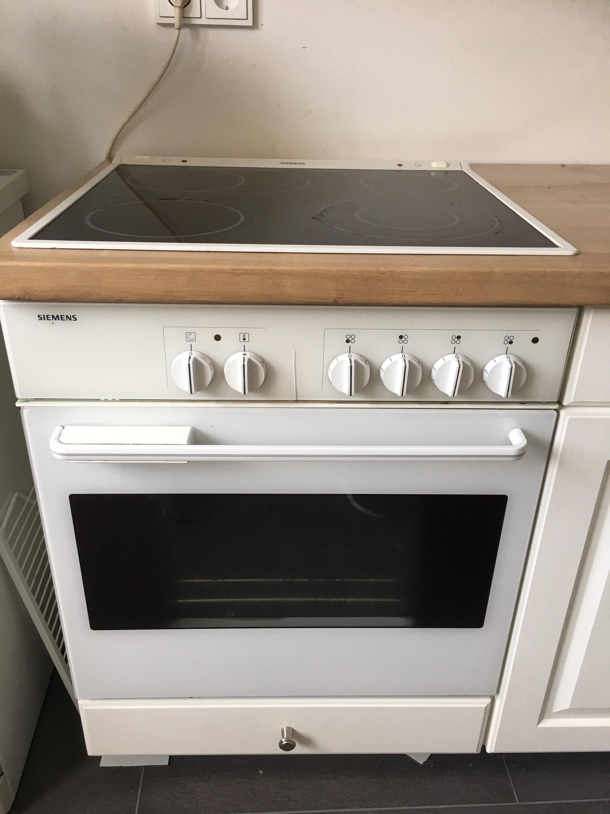 SIEMENS Einbau-Backofen + Ceran Kochfeld in 51103 Köln for €119.00 for