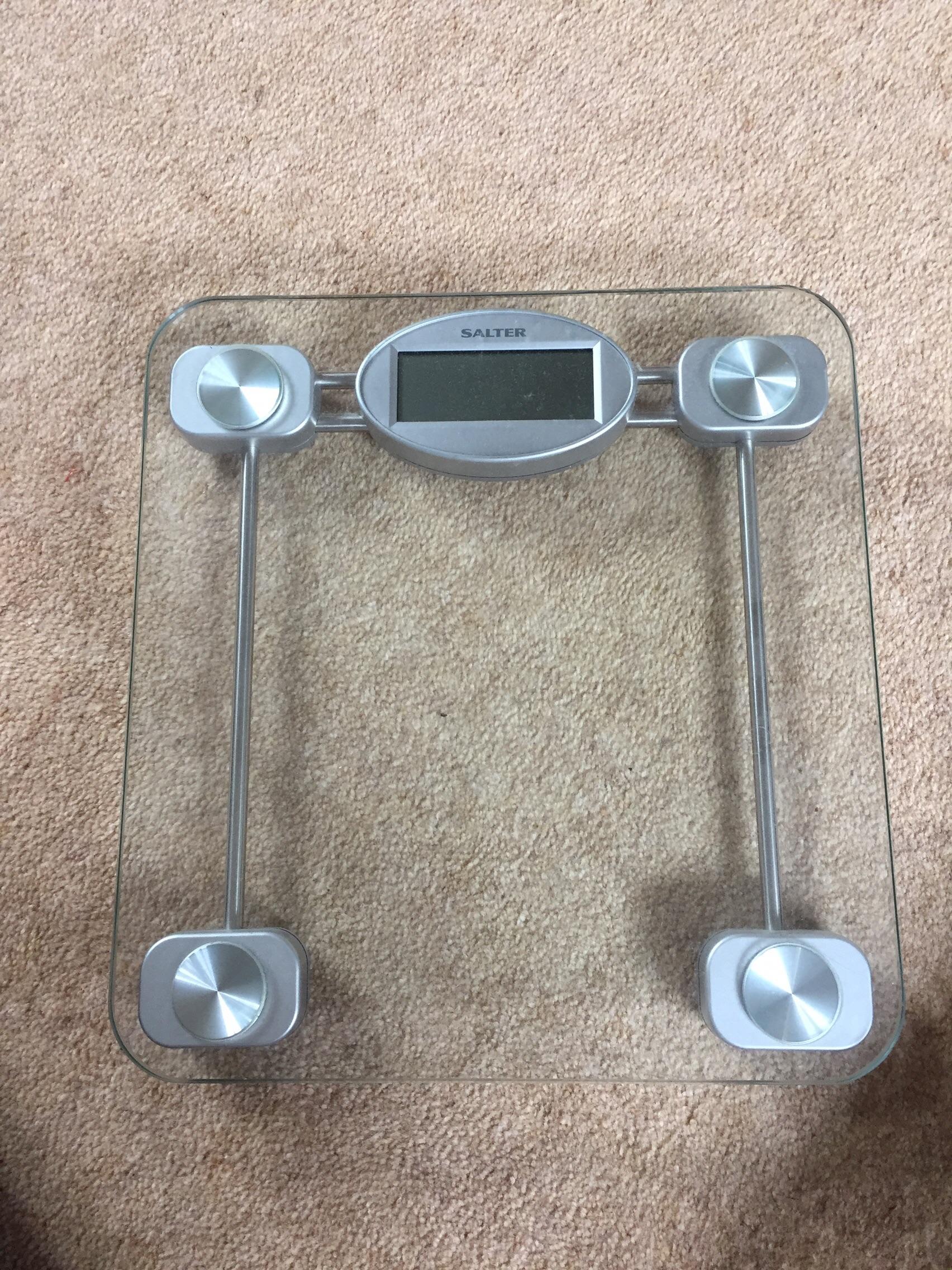 Salter digital bathroom scales in MK17 Woburn for £10.00 for sale Shpock