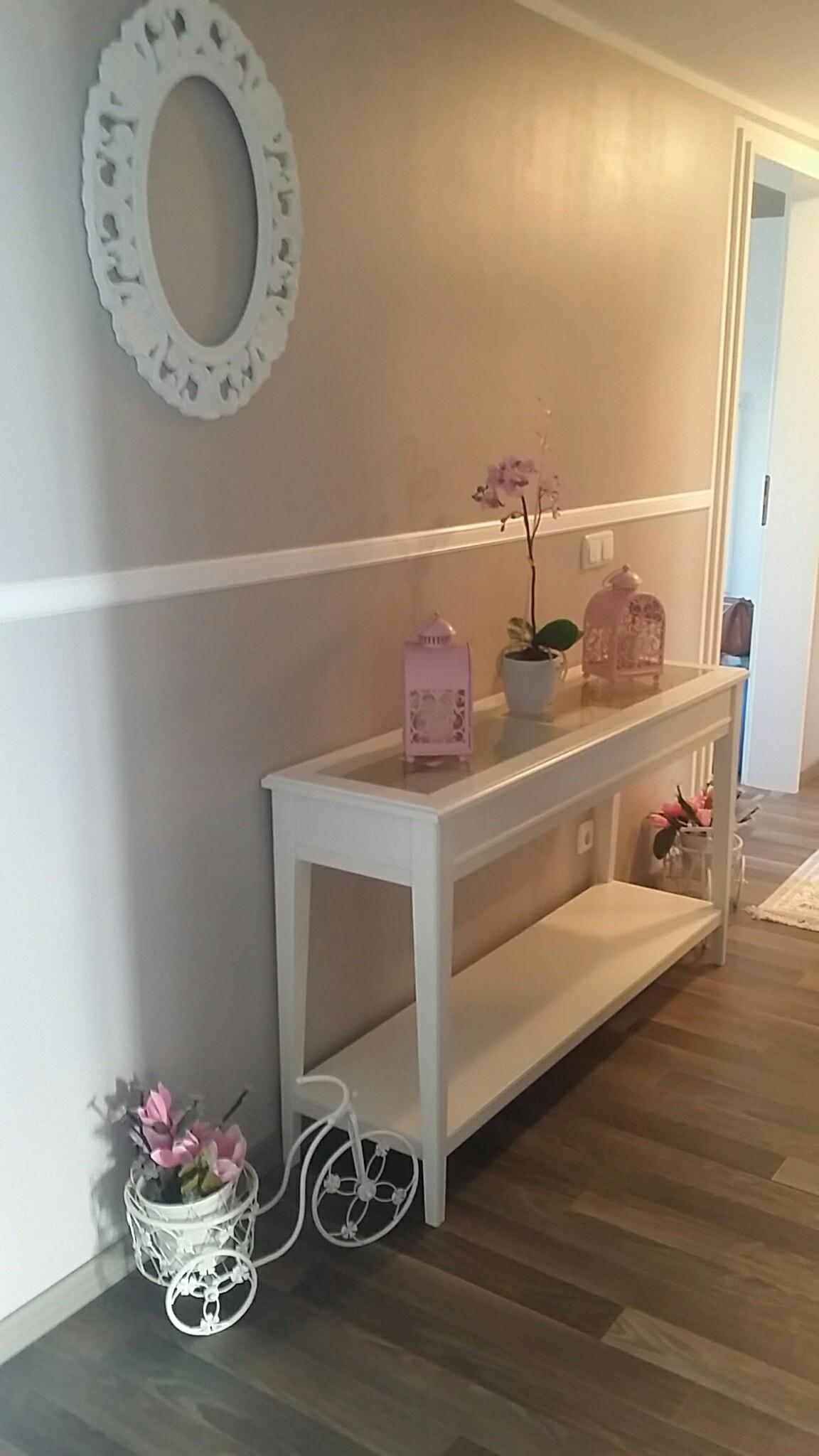 İkea Liatorp Ablagetisch mit Glas Konsole in 81737 München für 129,00