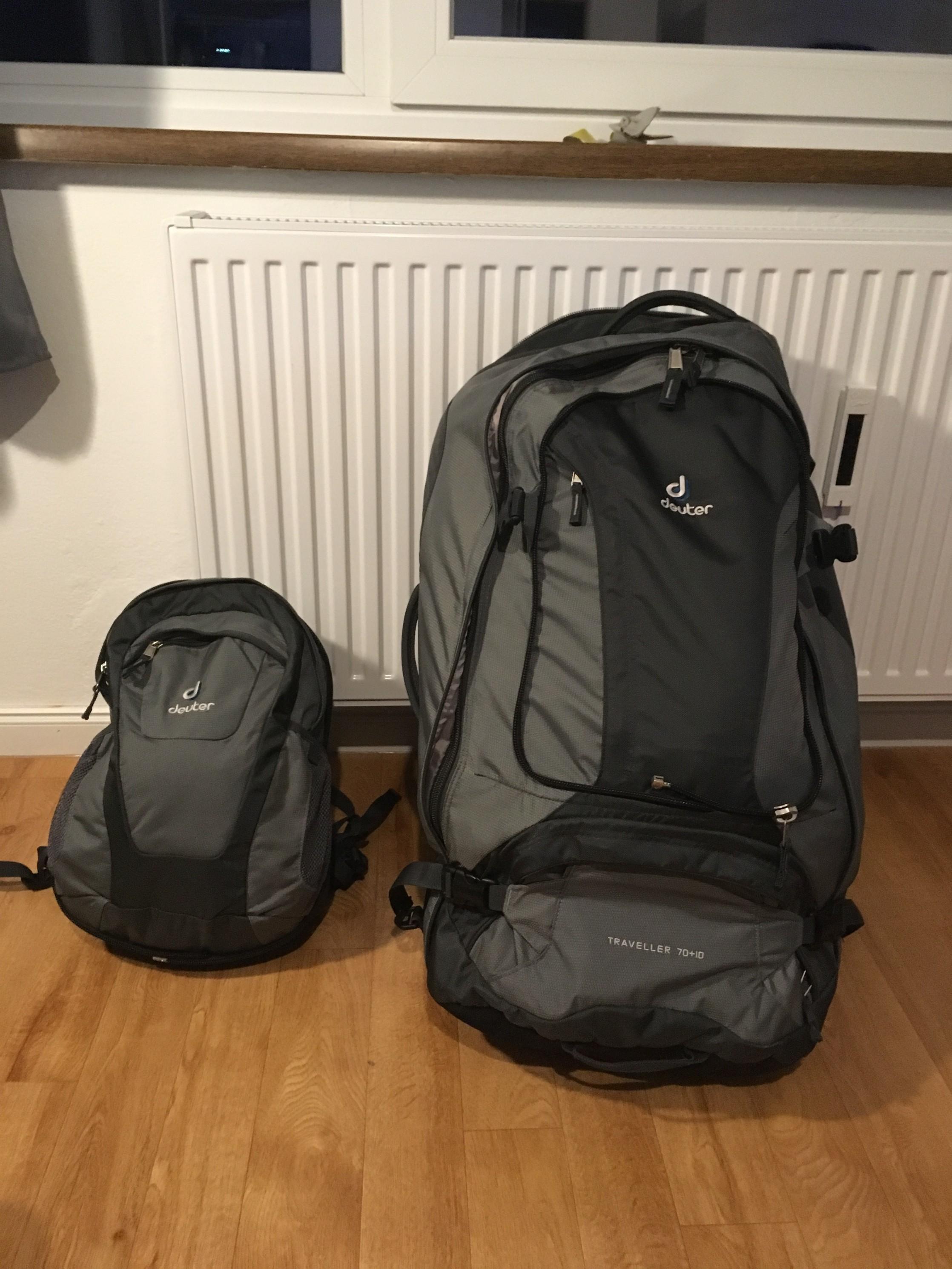 Deuter Traveller 70+10 + Transport Cover in 5600 Sankt