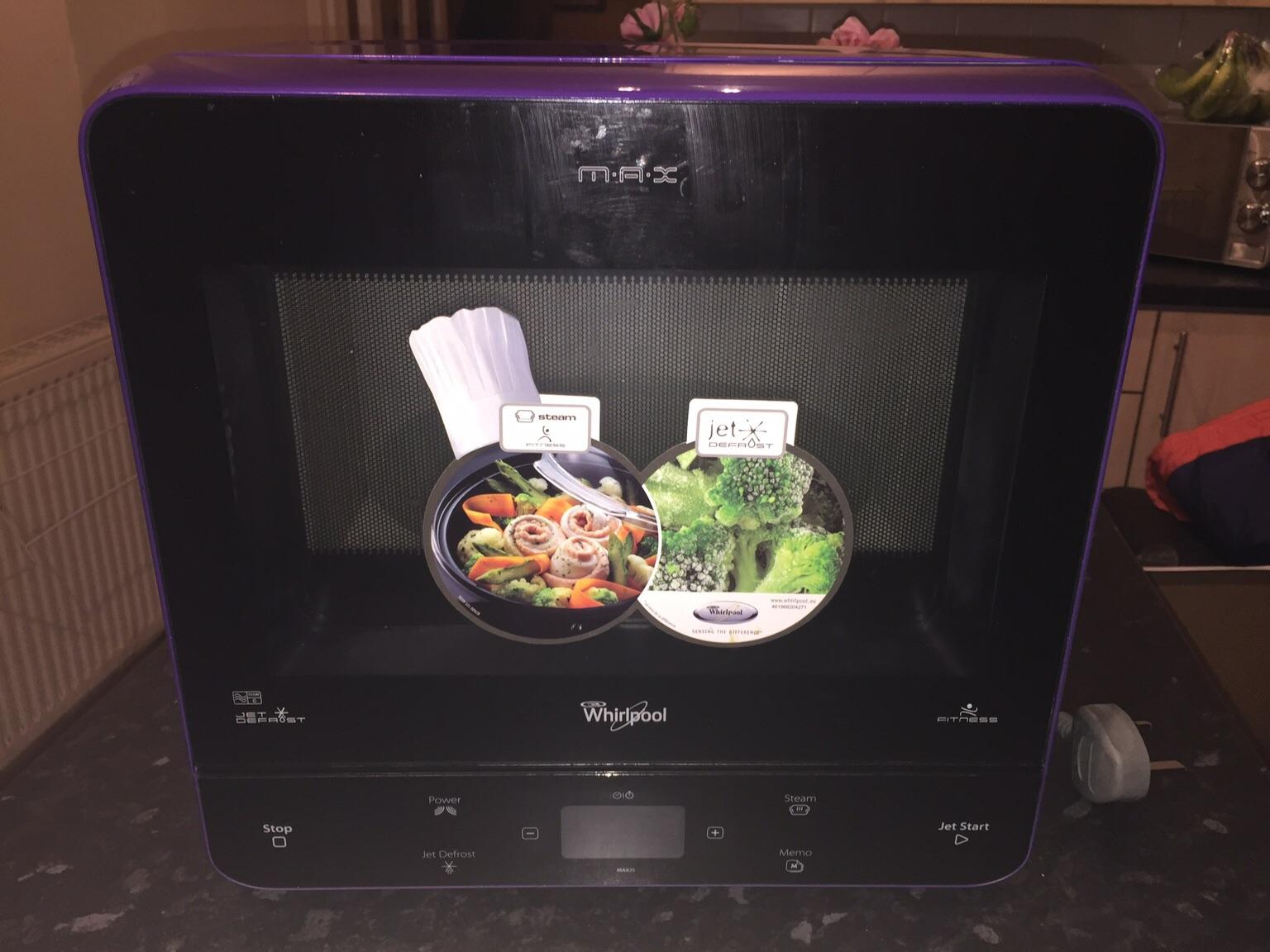 Whirlpool corner Microwave in WS10 Walsall for £25.00 for sale Shpock