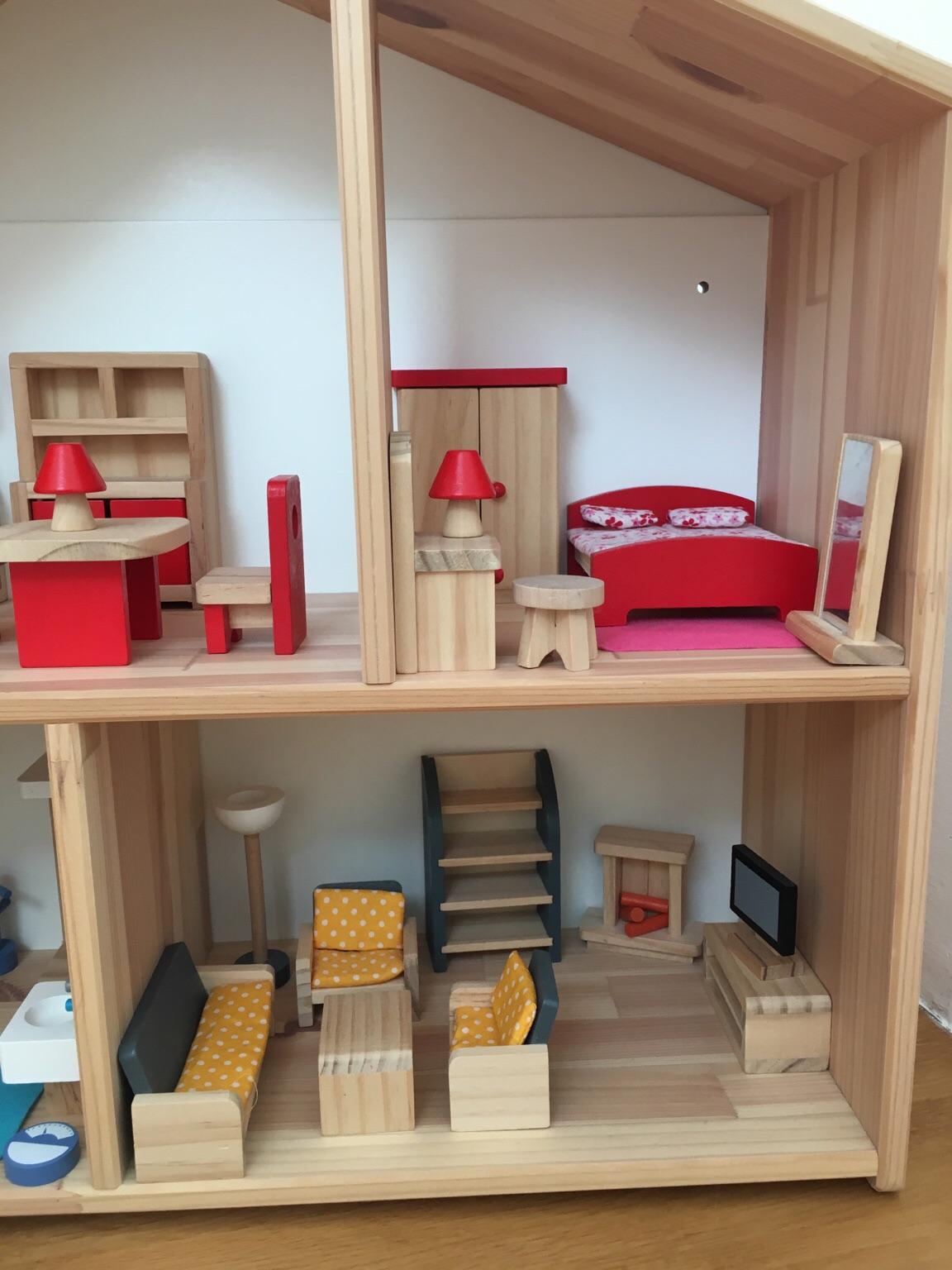 Puppenhaus "Flisat" Ikea inkl. Einrichtung in 8401 Kalsdorf for €15.00