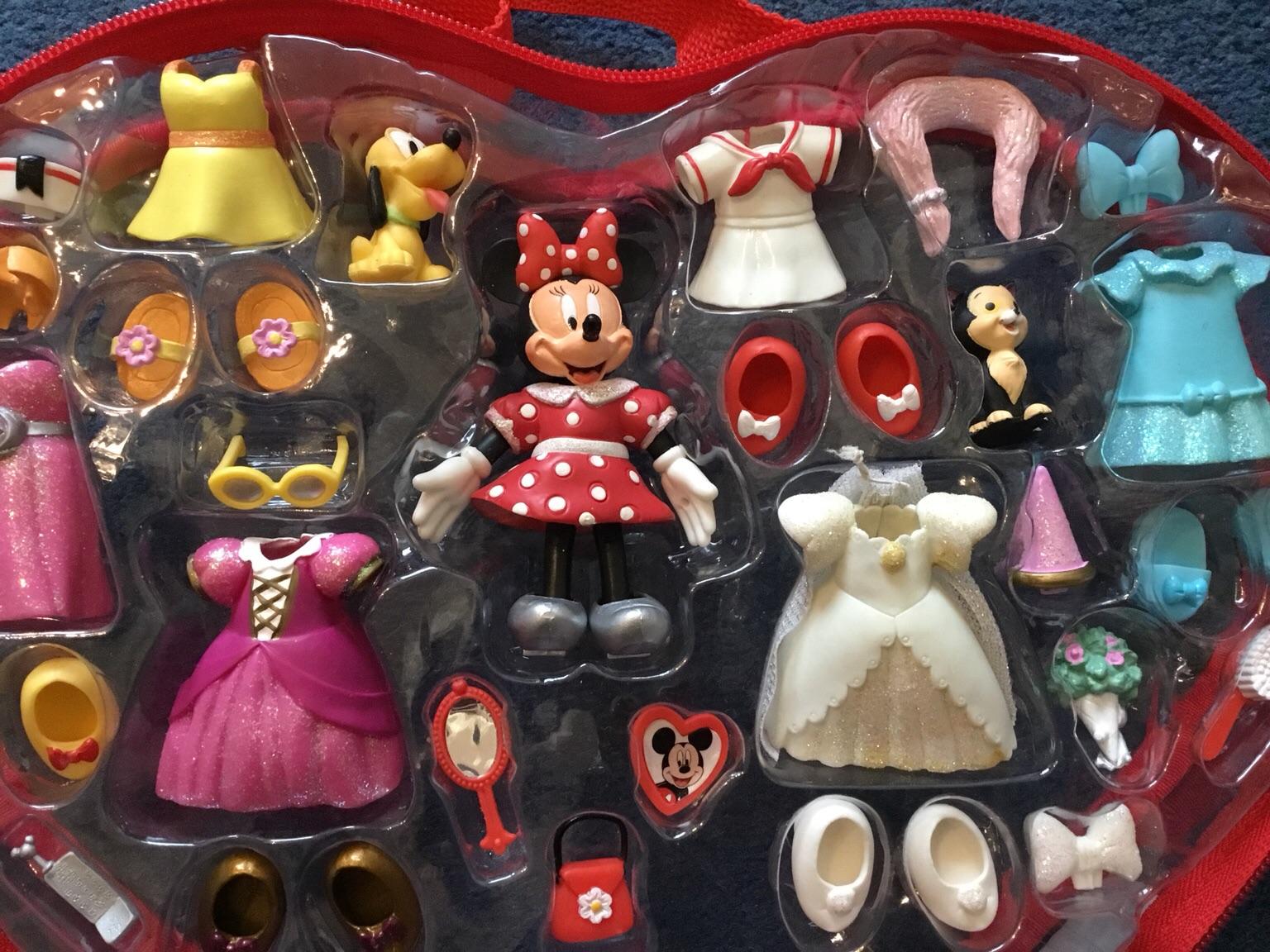 Disney Minnie Mouse Fashion Set in PR9 Sefton for £12.00 for sale Shpock
