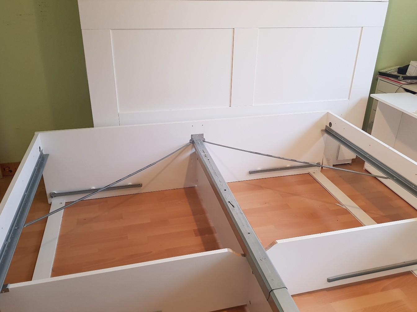 Ikea Brimnes Bett mit kopfteil. gr 180x200 in 85737 Ismaning für 125,00