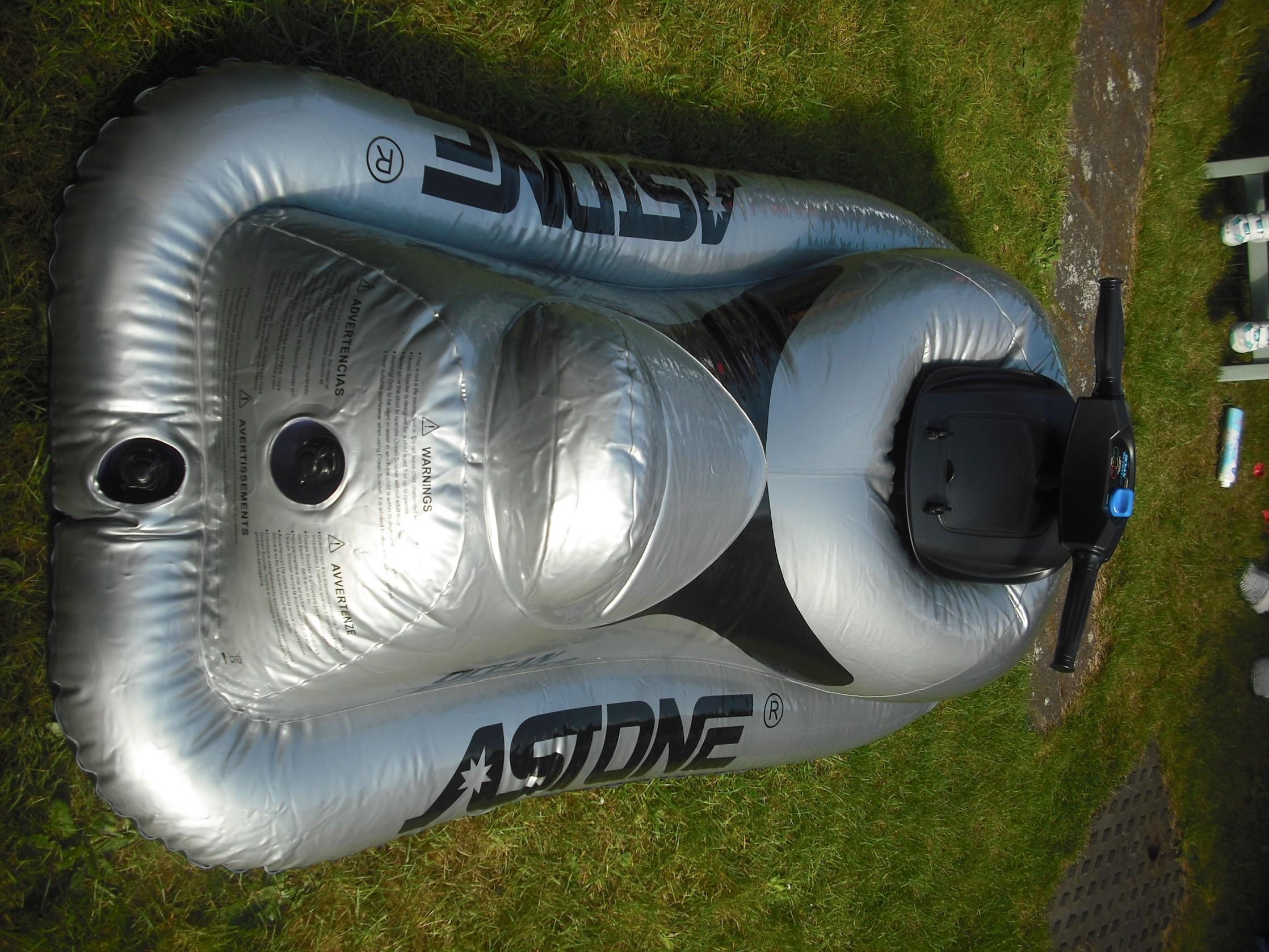 Ocean Scooter FX Inflatable Jet Ski in TW10 Thames für £ 70,00 zum