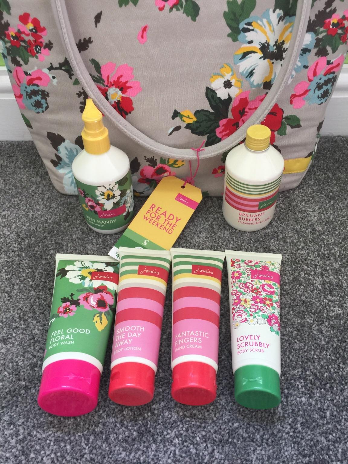 Joules weekend bag with toiletries in NG8 Nottingham für 25,00 £ zum