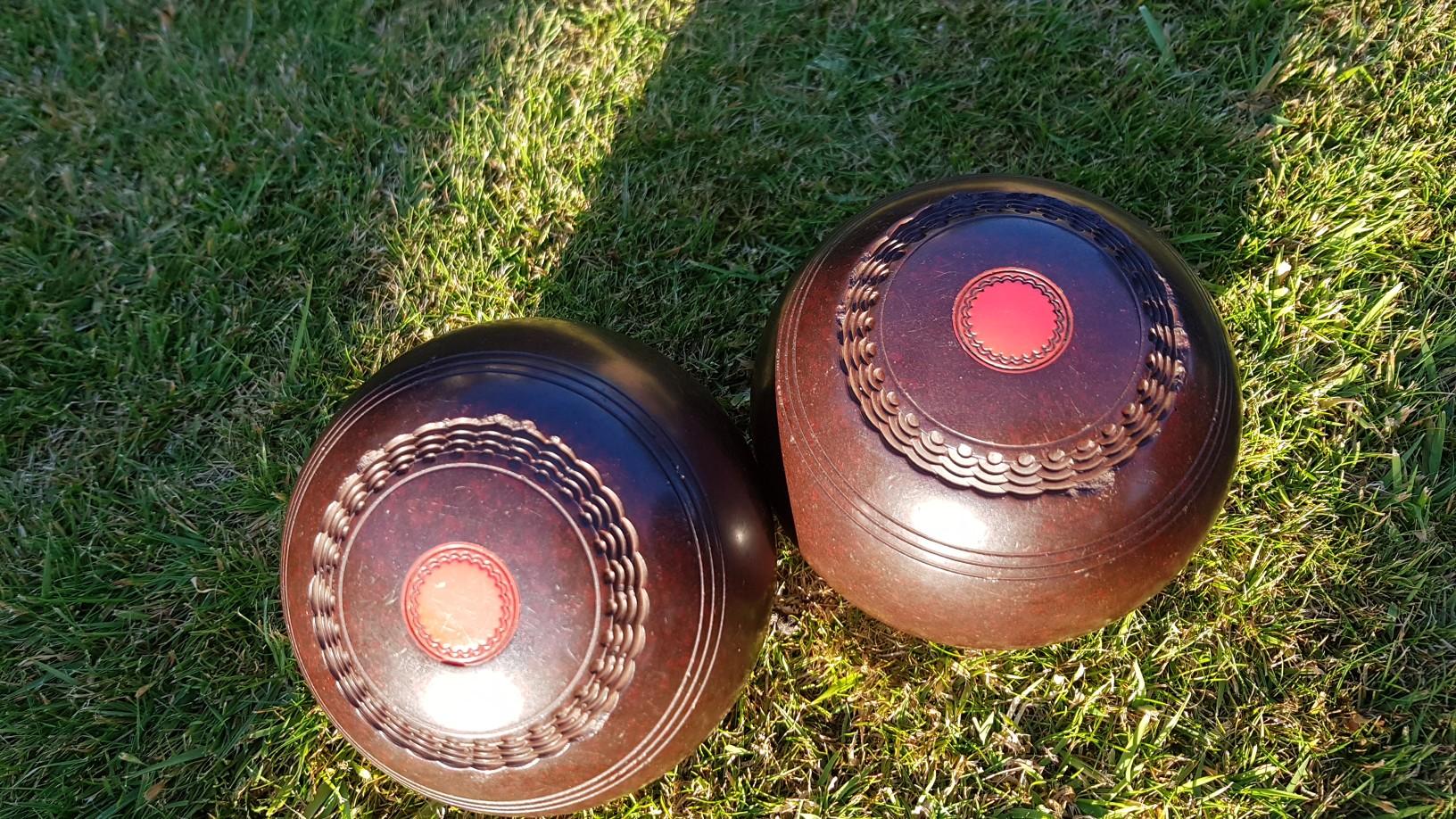 Crown green bowls in ST5Lyme for £25.00 for sale Shpock
