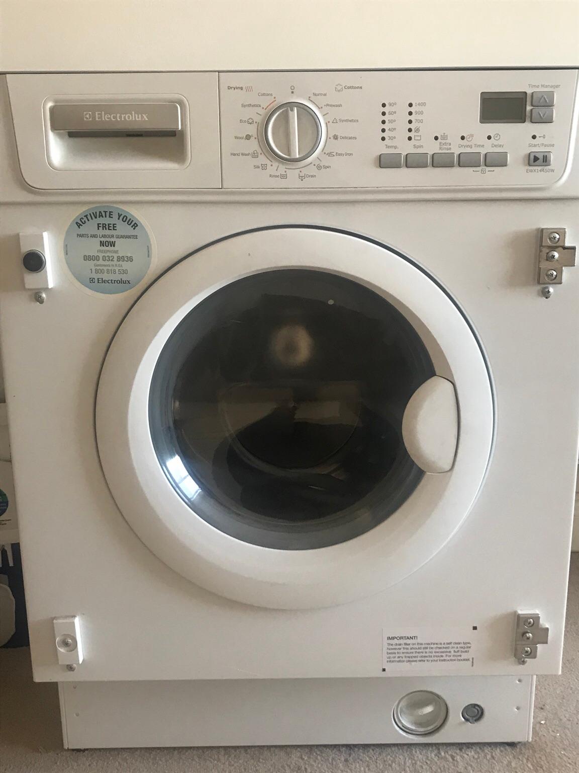 Integrated Electrolux washer/dryer in SW1X London for £30.00 for sale