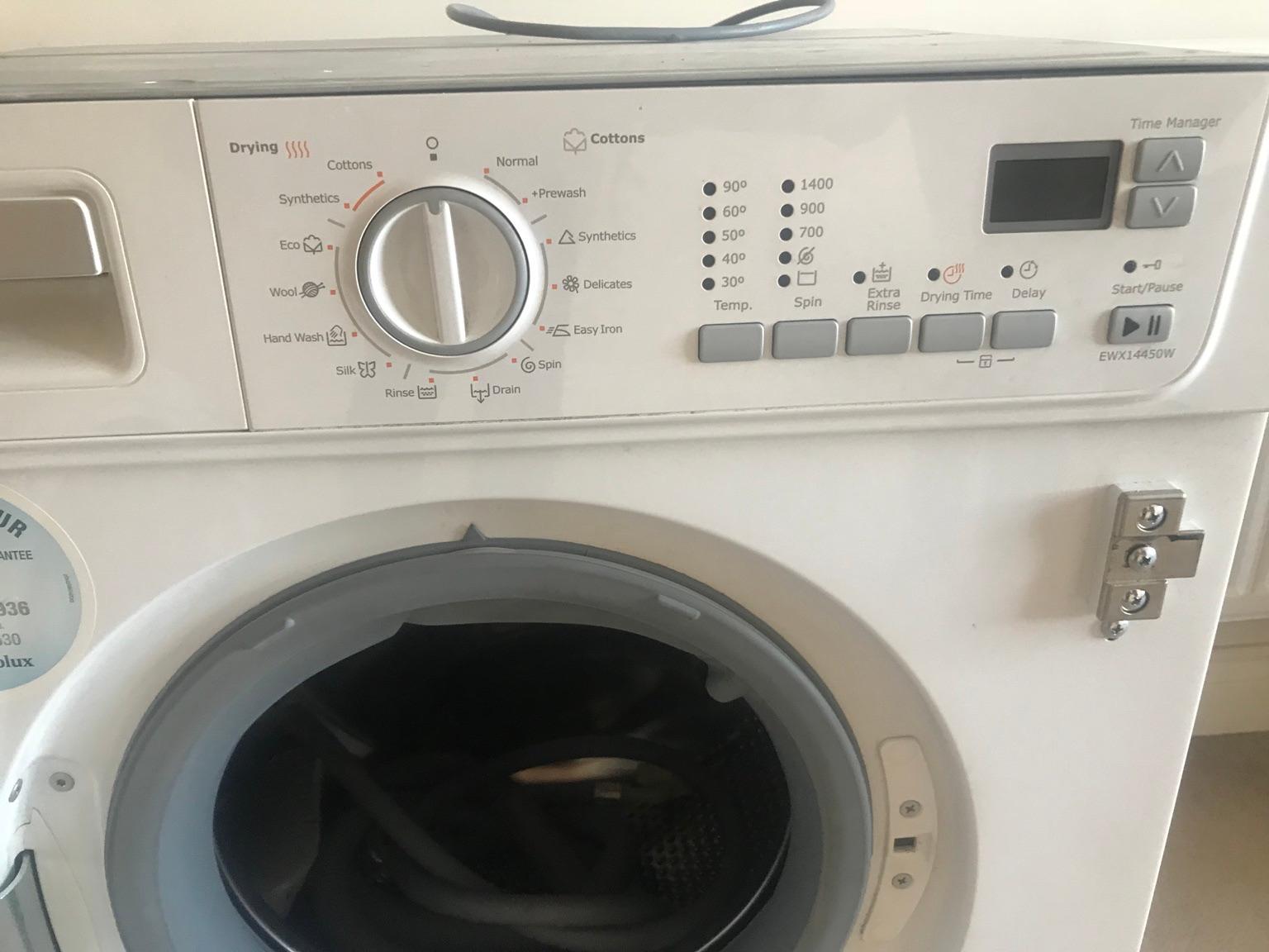 Integrated Electrolux washer/dryer in SW1X London for £30.00 for sale Shpock