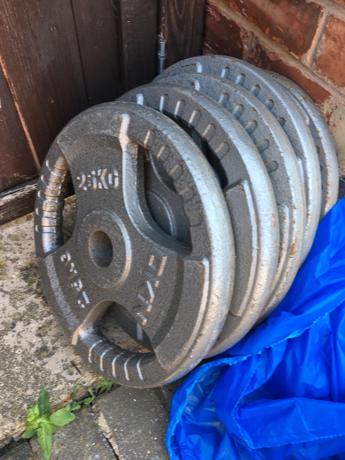 Bar and weights in TS5 Middlesbrough for £195.00 for sale Shpock