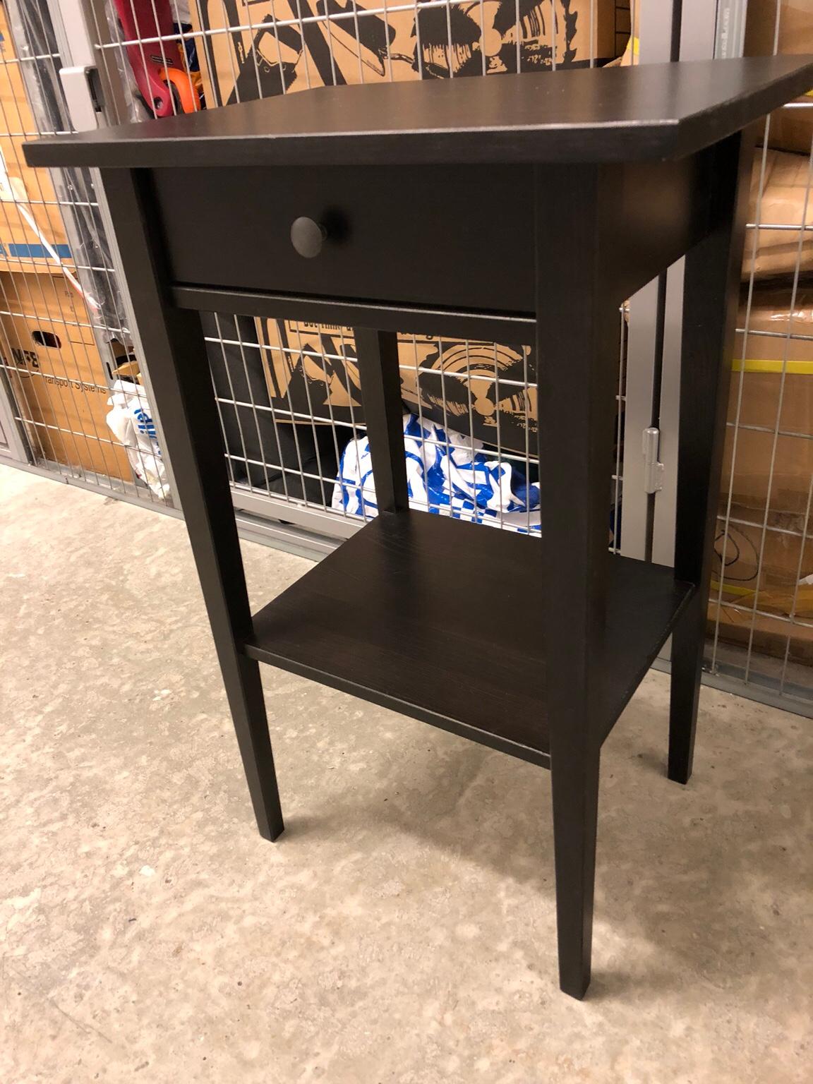 hemnes avlastningsbord svart Hemnes Avlastningsbord /Sängbord In 41764 Göteborg For Sek 250.00 For Sale | Shpock