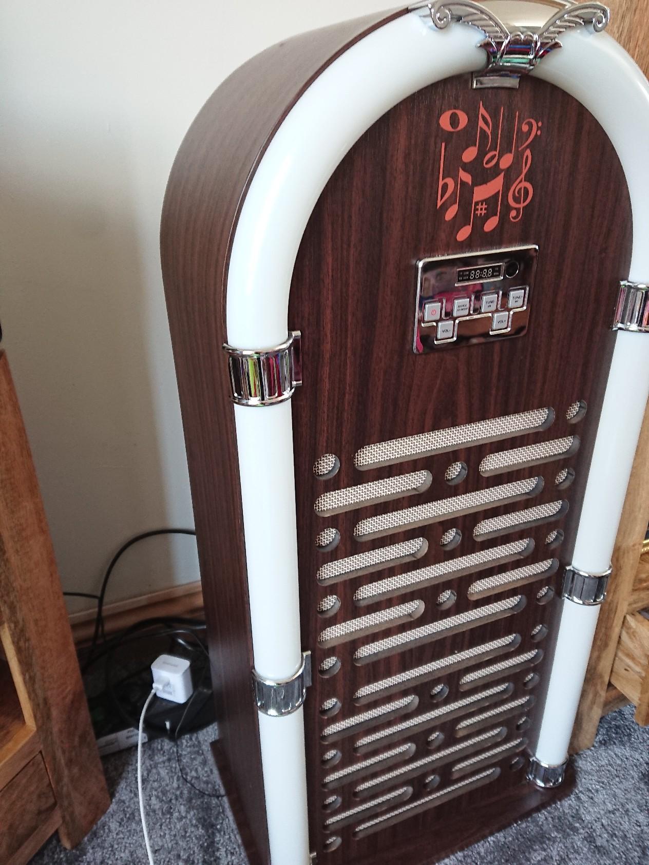 Itek Jukebox model i60020 in B72 Birmingham for £35.00 for sale Shpock