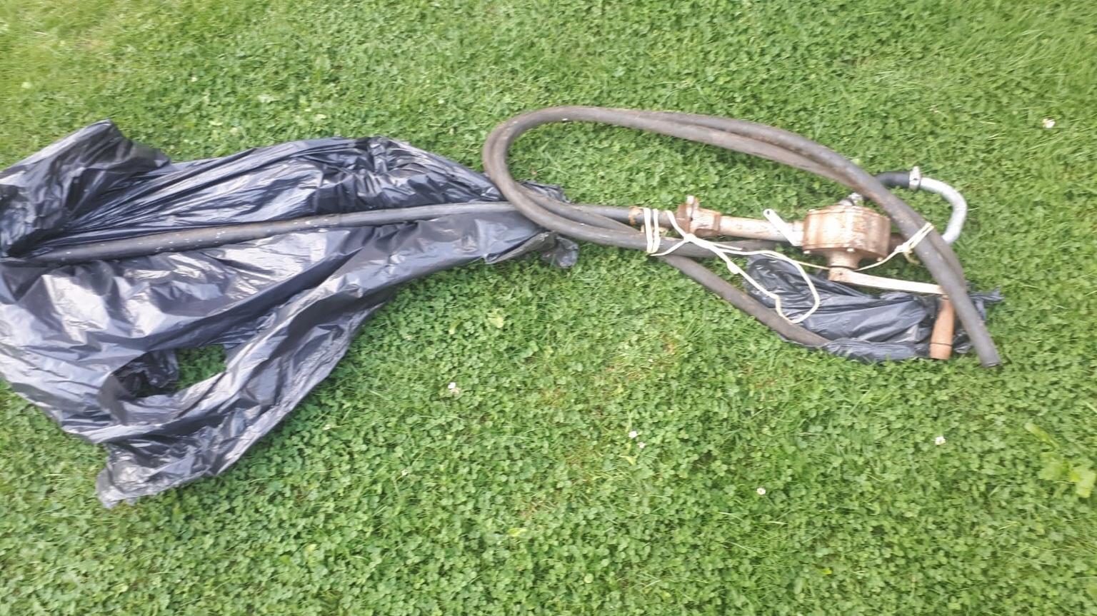 Universal Pump in OX29 Oxfordshire for £20.00 for sale Shpock