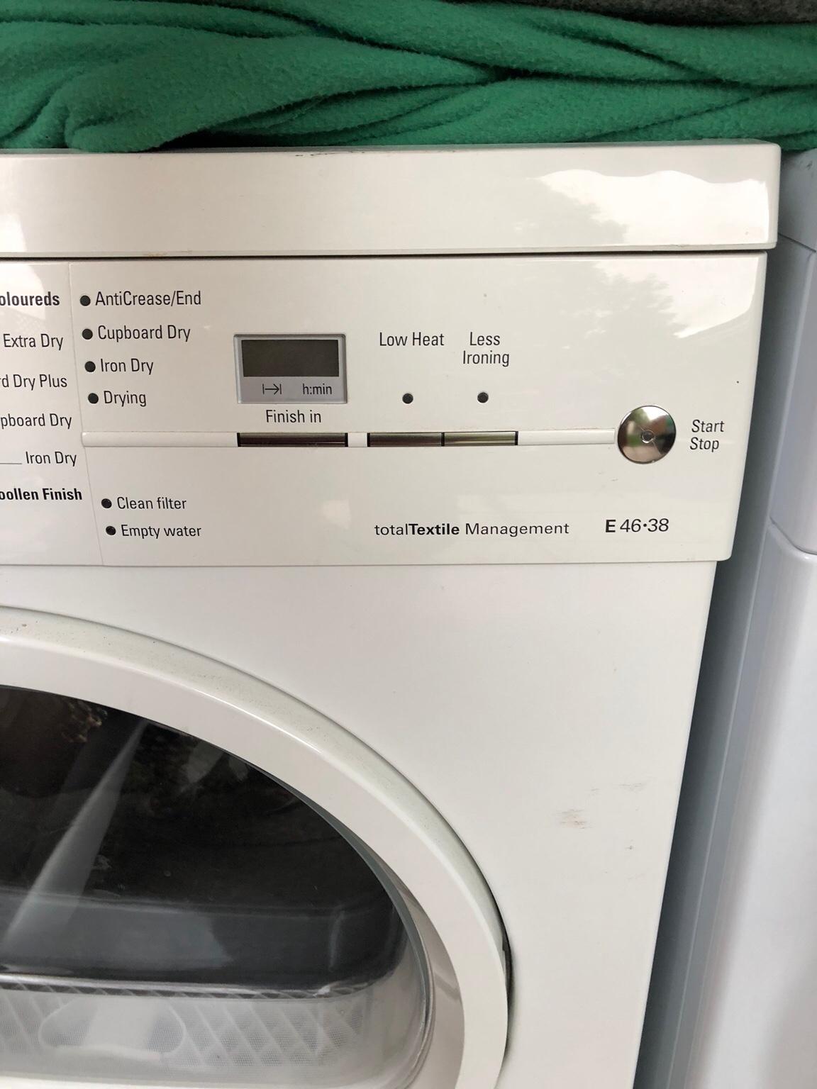 Siemens E4638 condenser tumble dryer in London Borough of Hillingdon