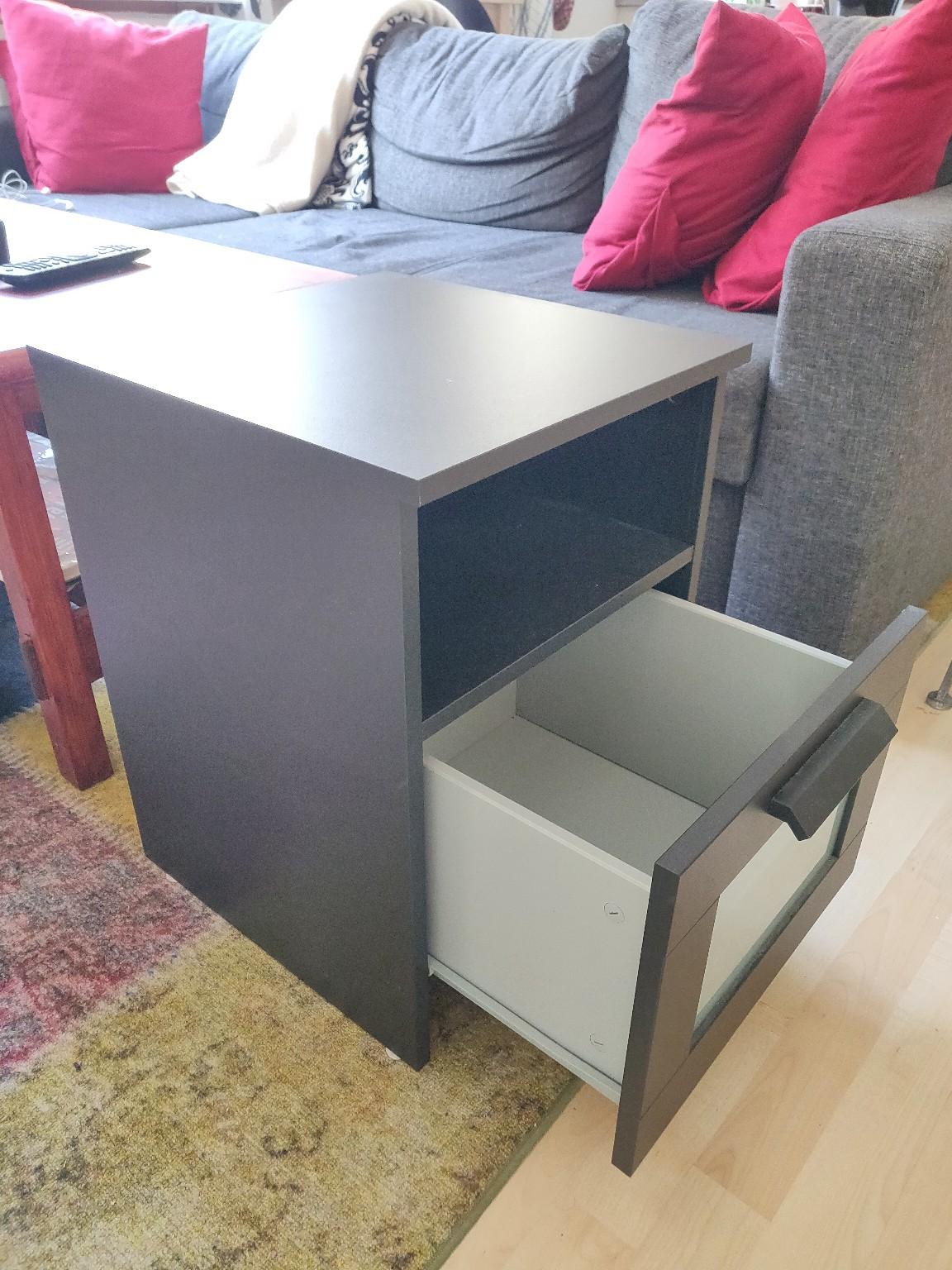 brimnes avlastningsbord Två Brimnes Sängbord Avlastningsbord In 16453 Stockholm For Sek 500.00 For Sale | Shpock