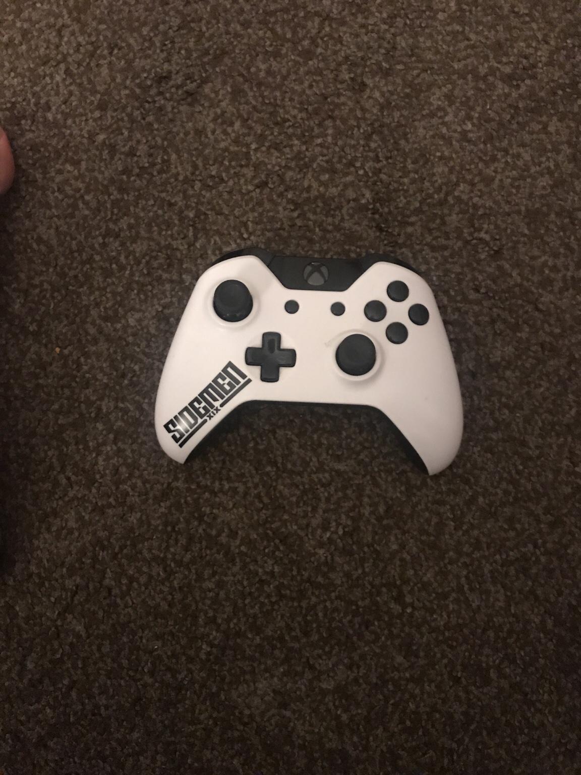 Sidemen Xbox controller in Doncaster for £20.00 for sale Shpock