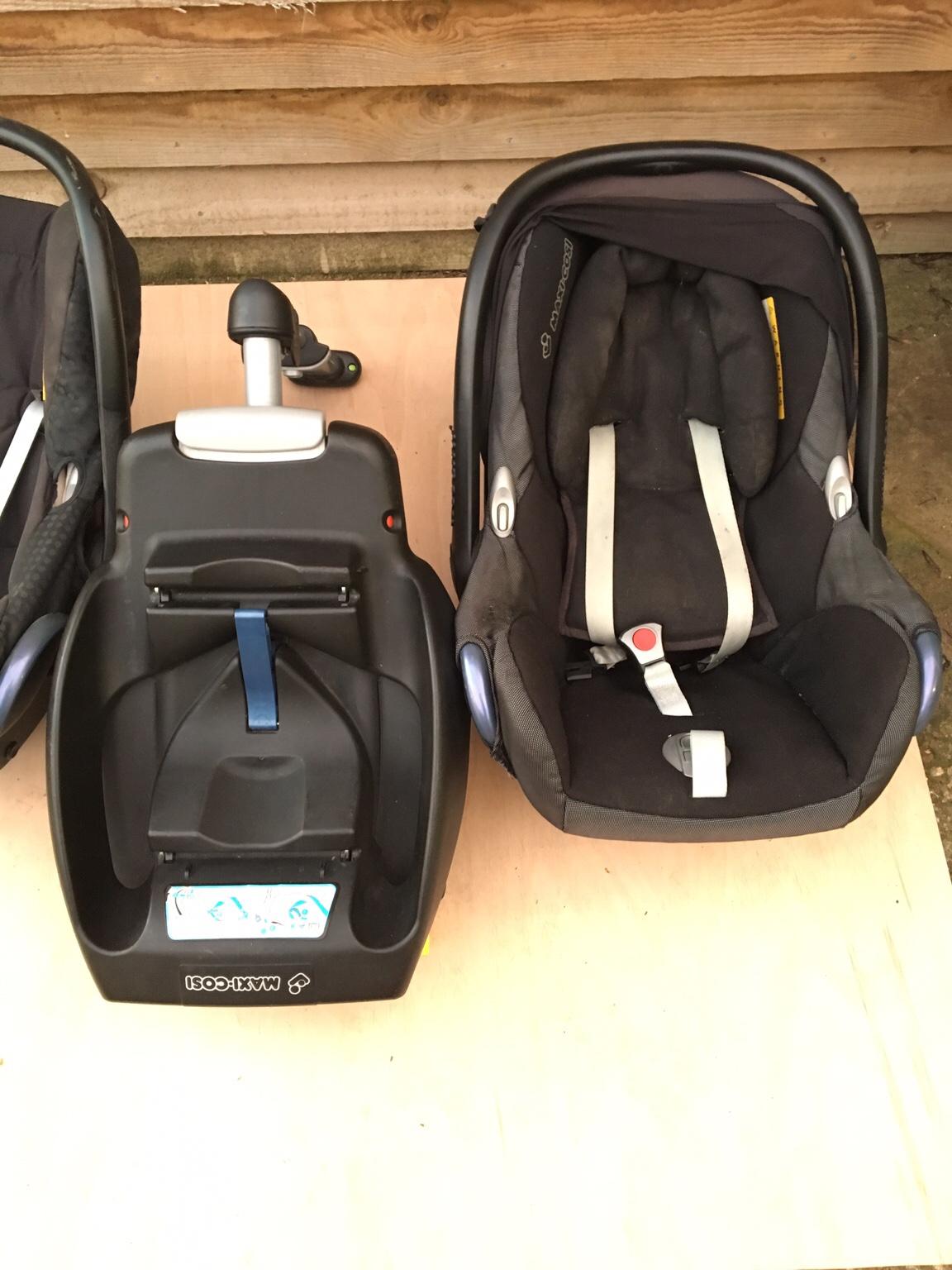 Maxi Cosi Isofix base and car seat in EN4 for £65.00 for sale