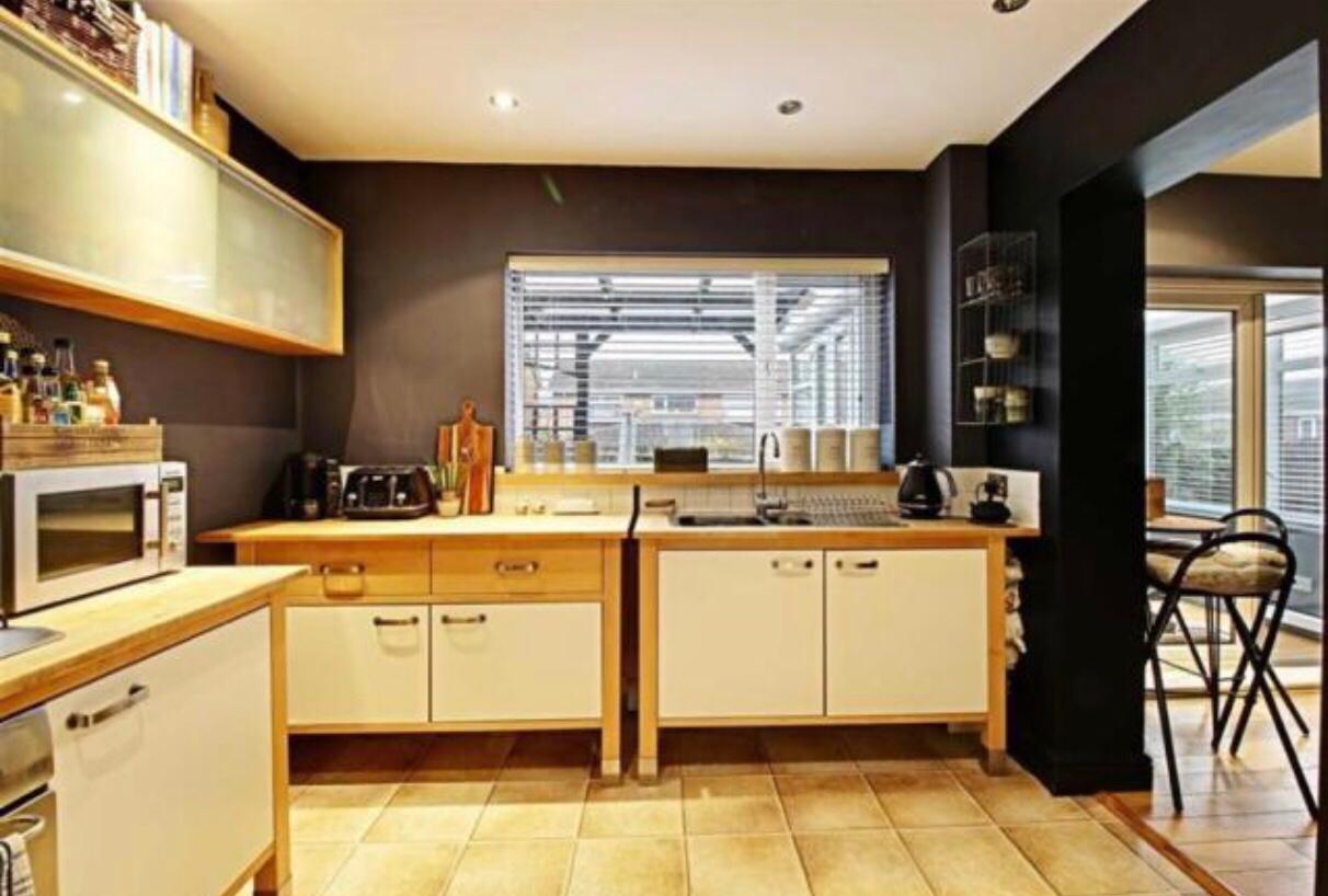 IKEA Varde Freestanding Kitchen Units in TS4 Middlesbrough für 700,00