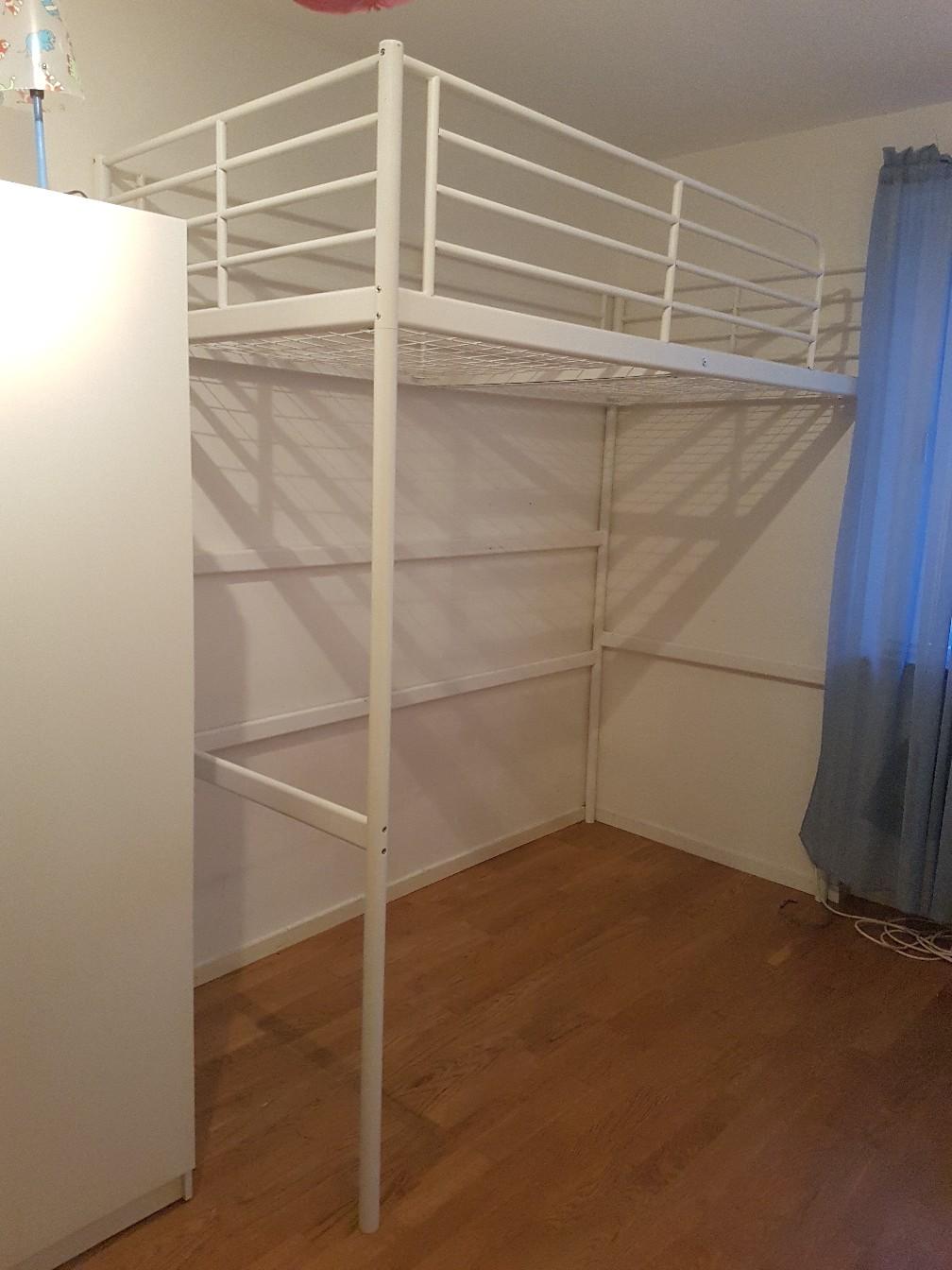 Loftsäng Från Ikea Vit Loftsäng från IKEA 90x200 in 127 31 Bredäng for SEK 700.00 for sale