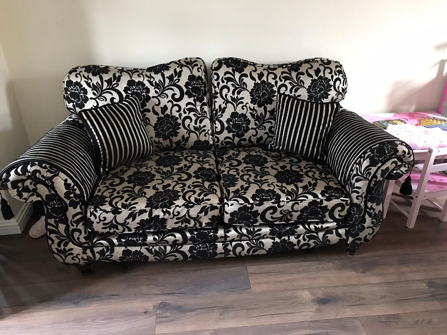Dfs Colman 3 piece suite in DL1 Eastbourne for £600.00 for sale Shpock