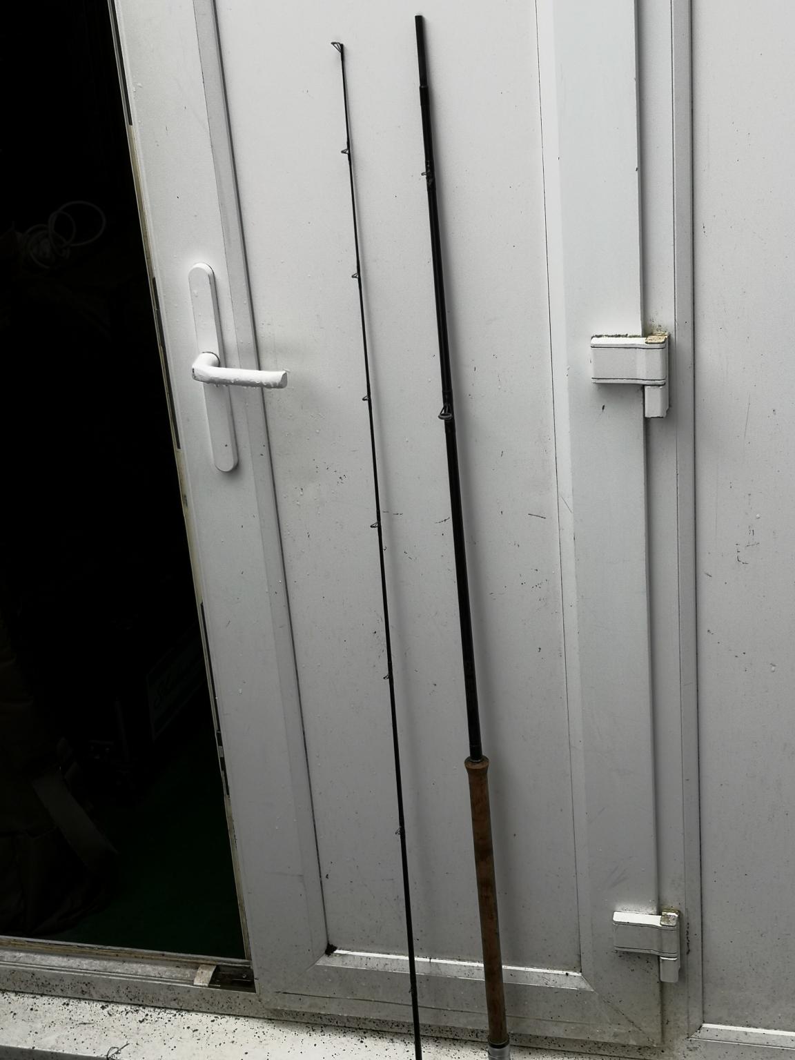 Kevin Ashurst 9.5' ledger fishing rod in Horsham für £ 4,00 zum Verkauf