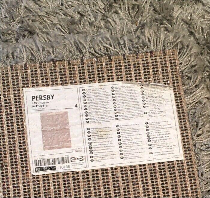 IKEA PERSBY LARGE DEEP PILE GREY SHAGGY RUG in N16 Hackney for £20.00
