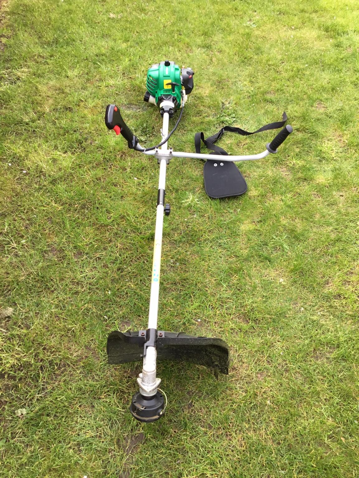 Qualcast petrol strimmer in WV14 Wolverhampton for £40.00 for sale Shpock