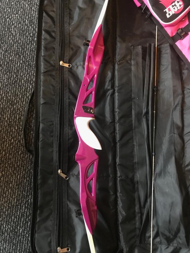 Pink Archery recurve bow in B65 Sandwell for £50.00 for sale Shpock