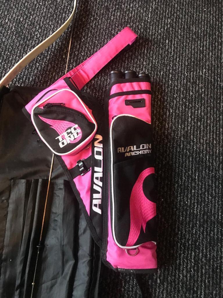 Pink Archery recurve bow in B65 Sandwell for £50.00 for sale Shpock