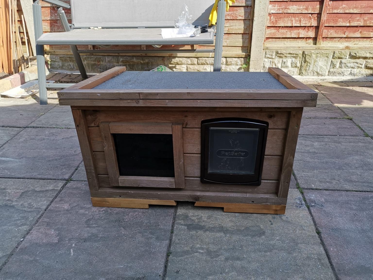 OUTDOOR CAT KENNEL with Cat Flap in B9 Birmingham for £45.00 for sale