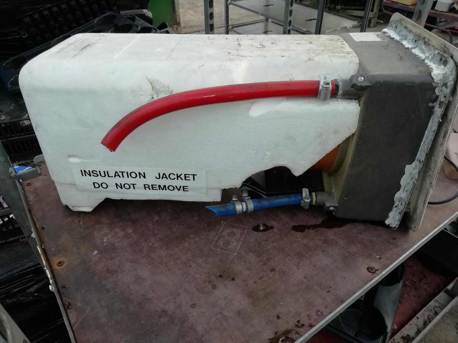 Carver cascade water heater in WS13 Lichfield for £60.00 for sale Shpock