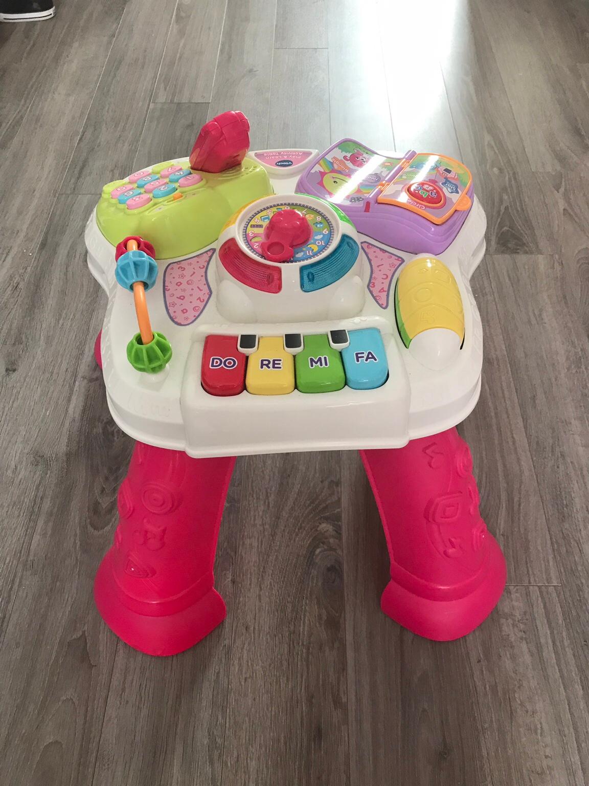 Vtech learning activity table pink in N13 Londyn für 10,00 £ zum
