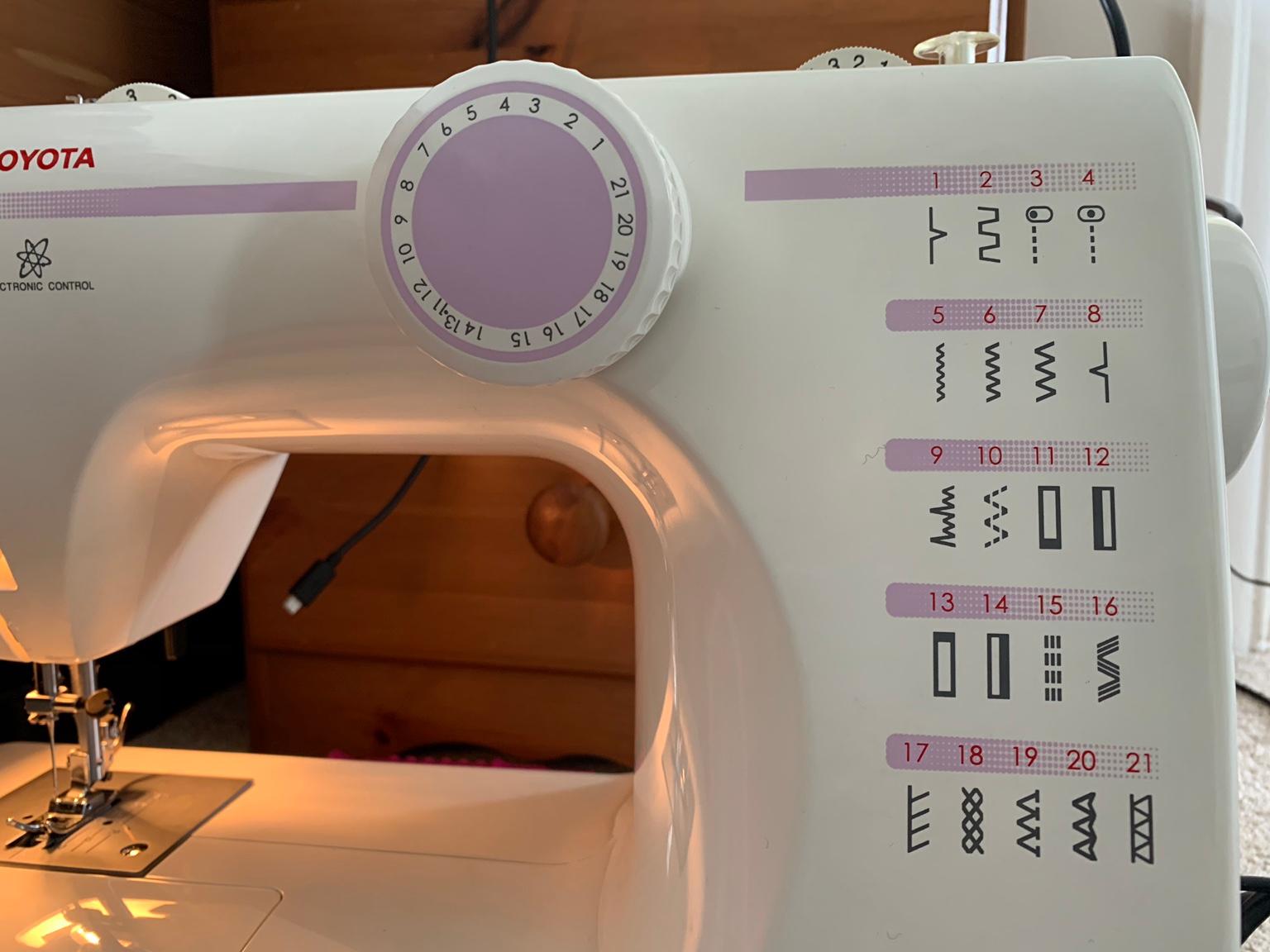 Toyota sewing machine RS2000 2D series in NE6 Tyne for £50.00 for sale