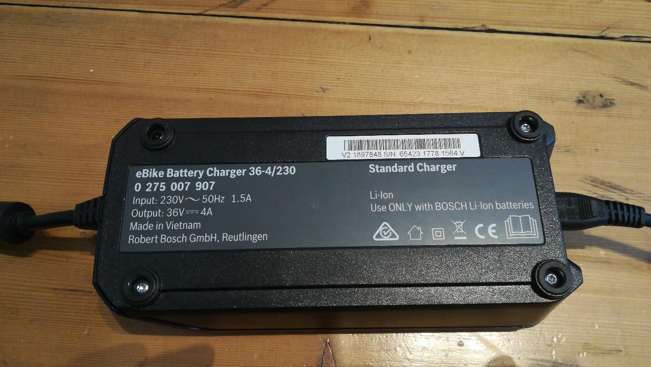 Bosch ebike Battery Charger 36-4/230 in 6020 Innsbruck for €55.00 for