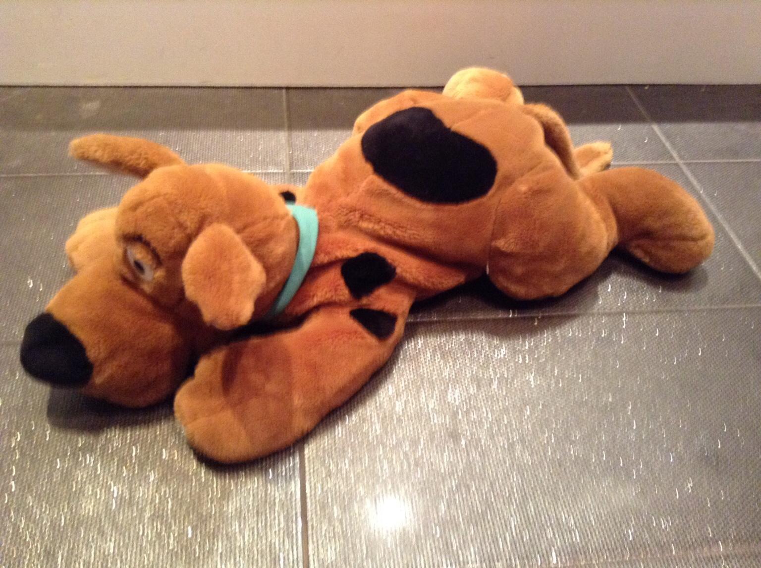 Scooby Doo EXTRA LARGE soft plush toy in London Borough of Bexley for £