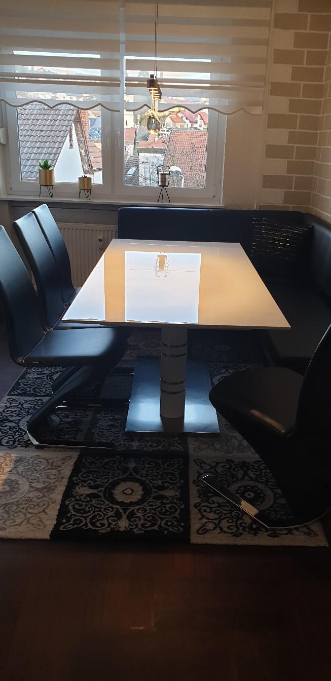 Schöner Esstisch Weiß Hochglanz mit 4 Stühlen in 69483 WaldMichelbach