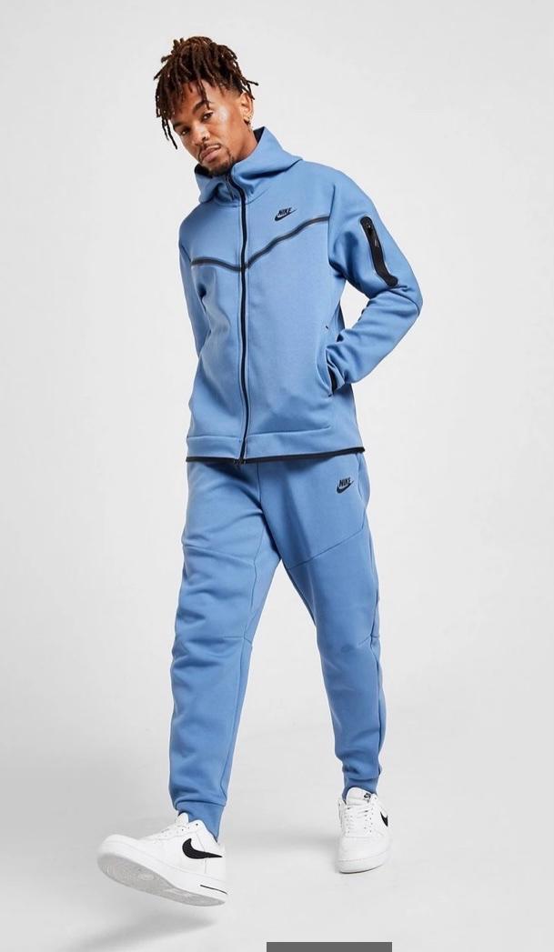 BRAND NEW MENS NIKE TECH FLEECE BLUE in LU5 Harlington for £55.00 for