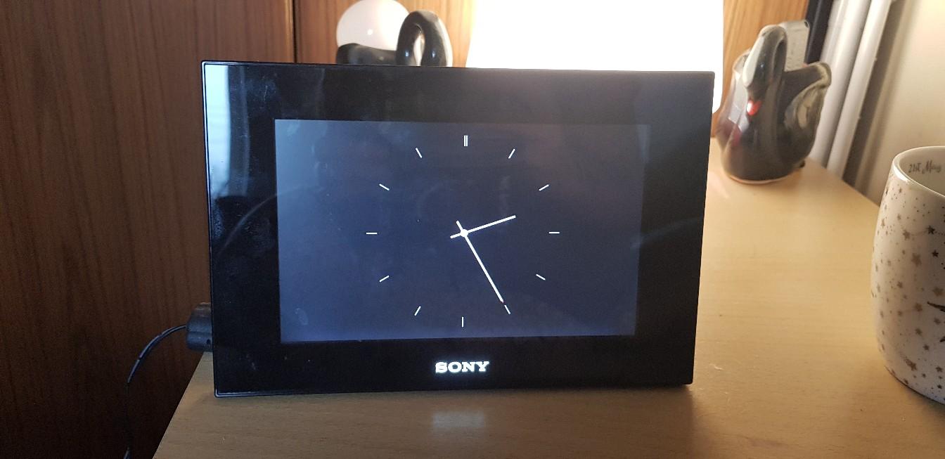 electric photo frame in BA20 Somerset for £10.00 for sale Shpock