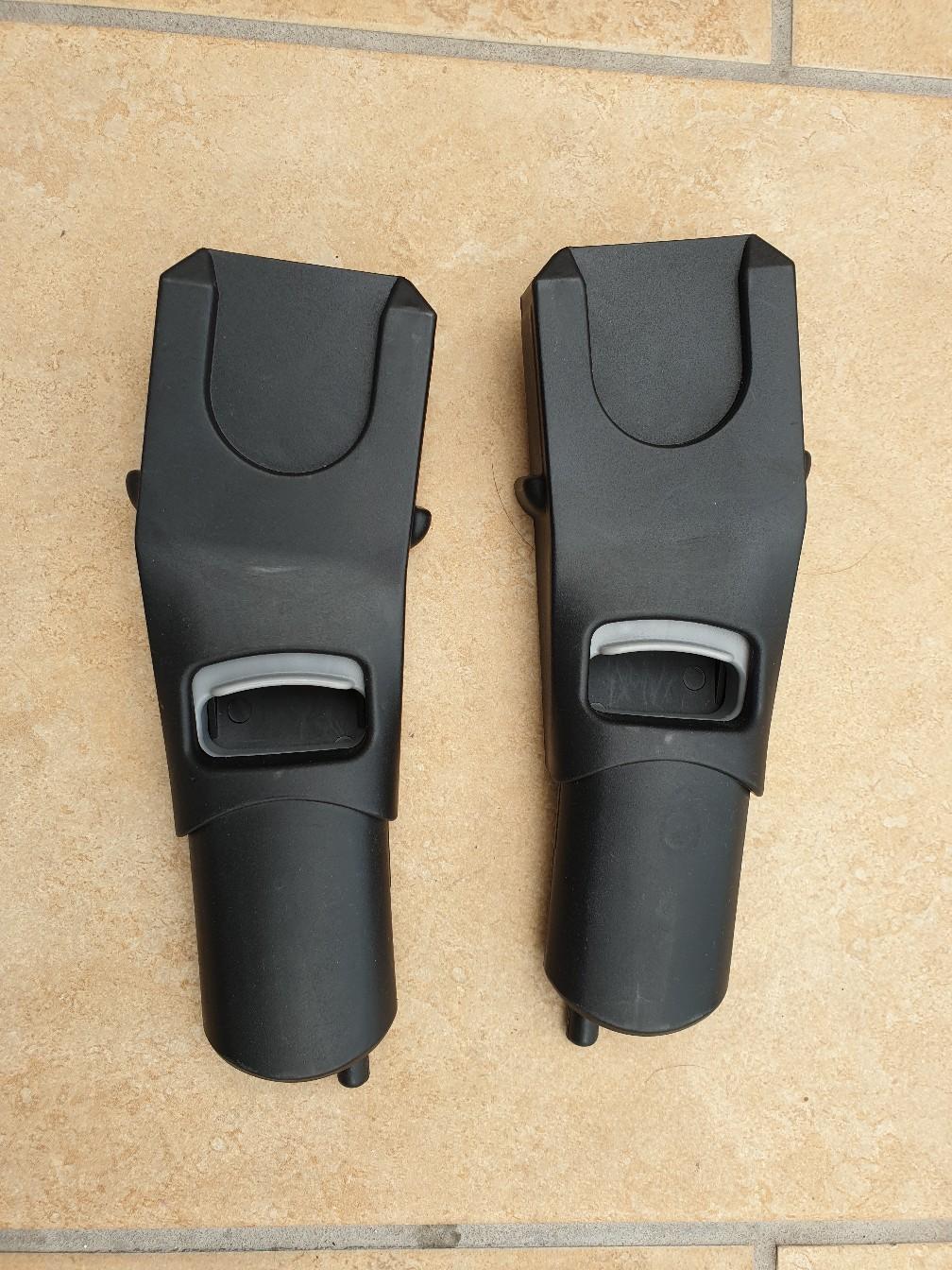 MaxiCosi Zelia car seat adapters in SE20 London for £15.00 for sale