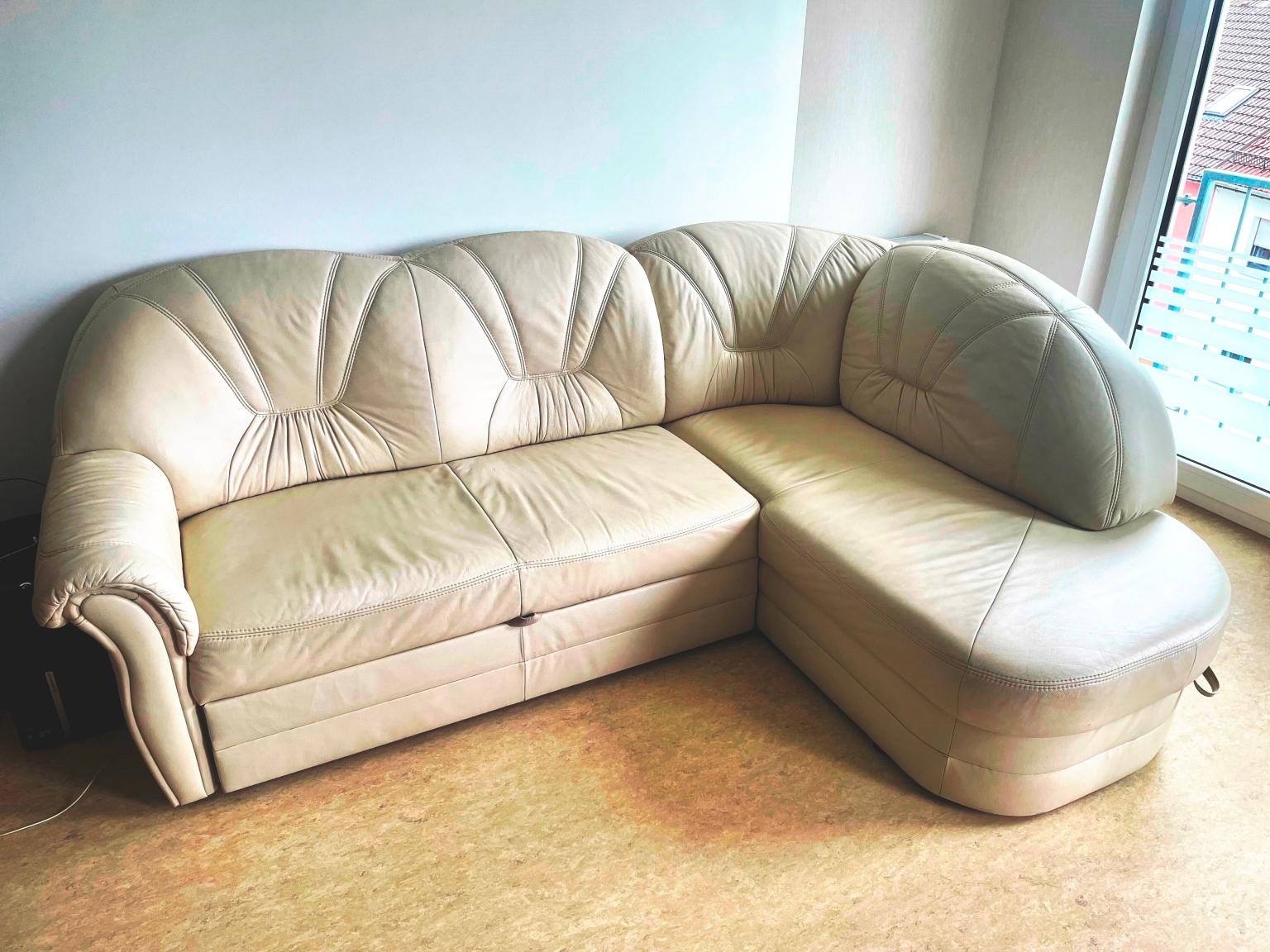 Ledersofa mit Schlaffunktion und Bettkasten in 90451 Nürnberg für 140,00 € zum Verkauf Shpock DE