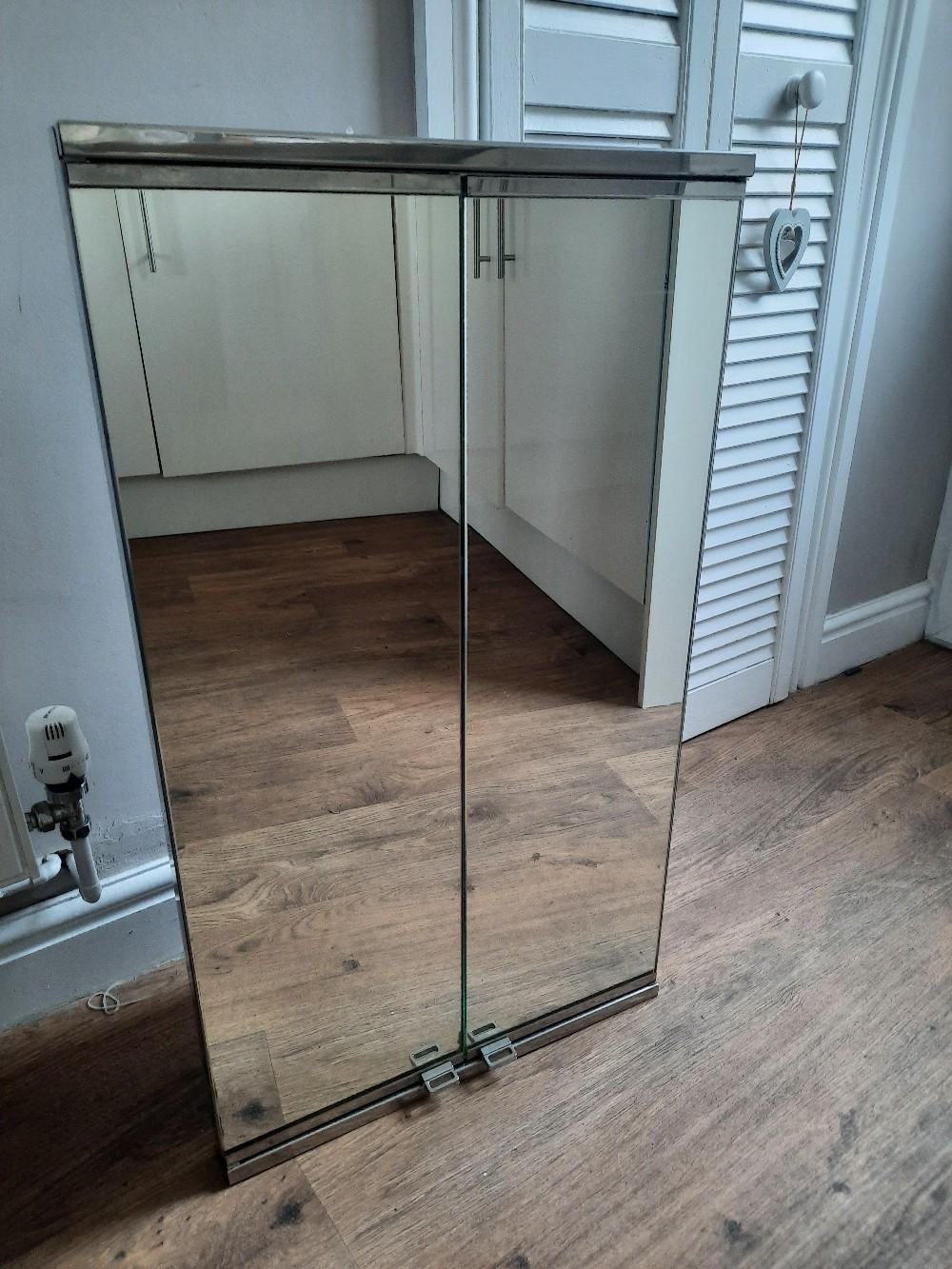 metalkris bathroom in S40 Chesterfield for £30.00 for sale Shpock